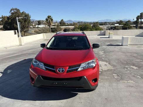 Used 2013 Toyota RAV4 LE image 7