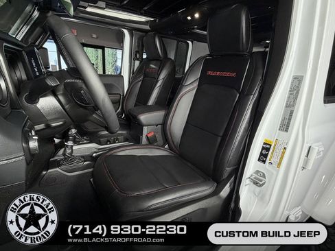 Used 2026 Jeep Wrangler Unlimited Rubicon AWD/4WD image 22