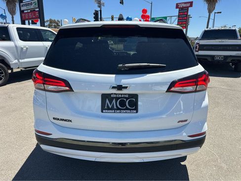 Used 2022 Chevrolet Equinox RS w/ Infotainment Package FWD image 12
