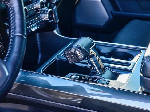 Certified 2022 Ford F150 XLT w/ Equipment Group 302A High image 18