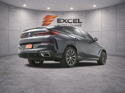 Used 2024 BMW X6 xDrive40i w/ Parking Assistance Package AWD/4WD image 57