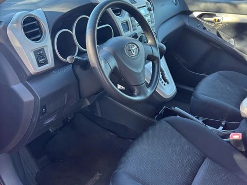 Used 2010 Toyota Matrix image 18