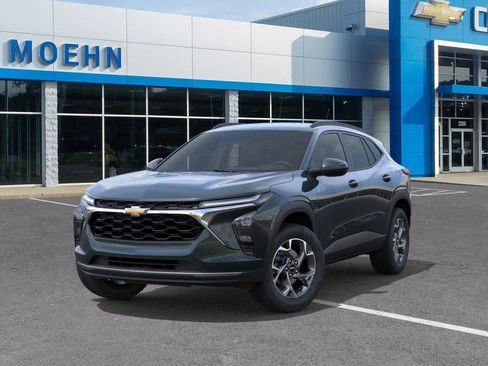 New 2026 Chevrolet Trax LT w/ Driver Confidence Package FWD image 6