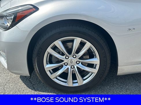 Used 2018 INFINITI Q70 Luxe image 11
