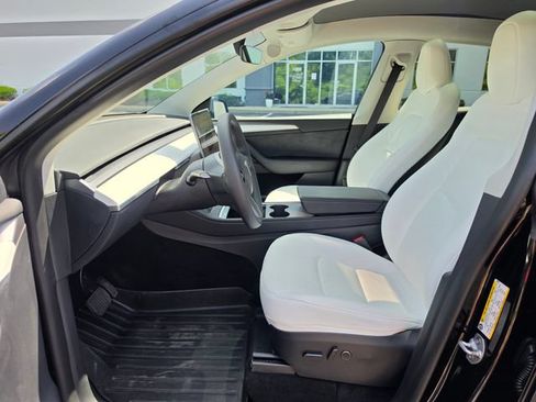 Used 2023 Tesla Model Y Long Range AWD/4WD image 20