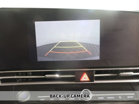 Used 2023 Hyundai Elantra SEL w/ Convenience Package FWD image 6
