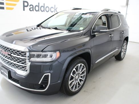 Used 2023 GMC Acadia Denali w/ Denali Ultimate Package AWD/4WD image 3