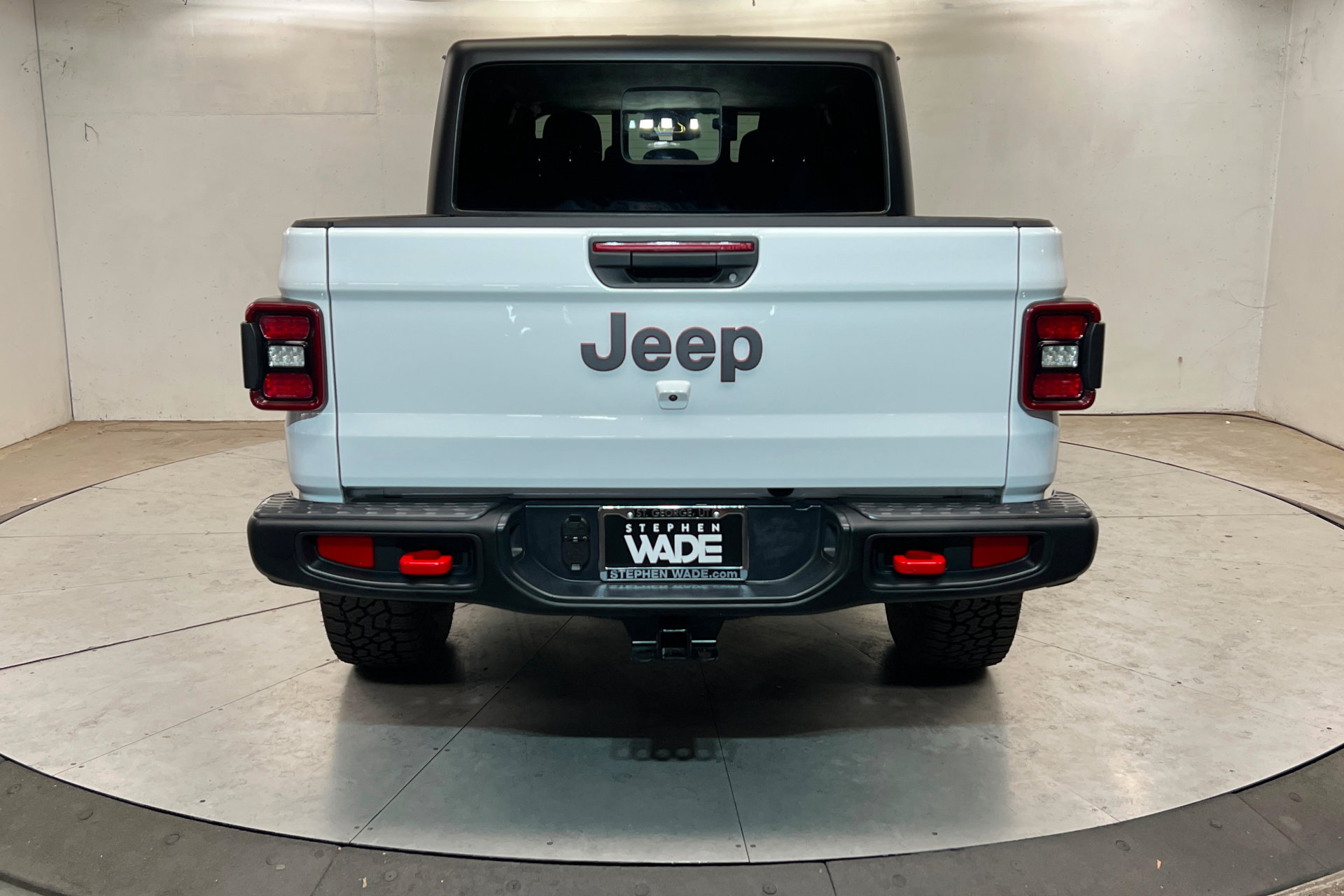 Used 2026 Jeep Gladiator Rubicon AWD/4WD image 5