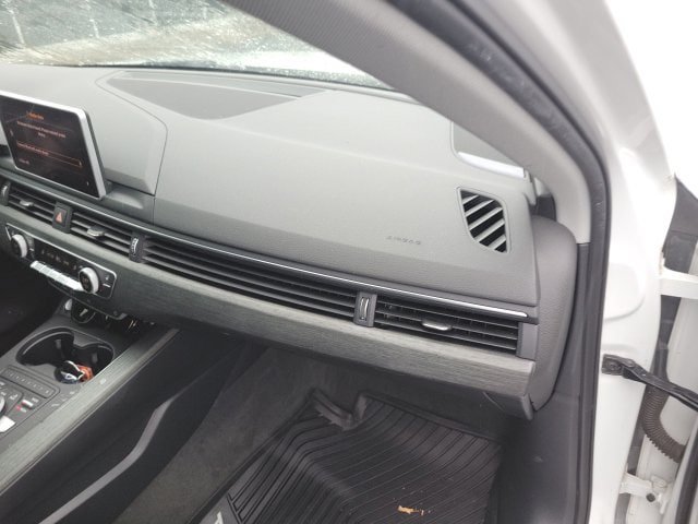 Used 2017 Audi A4 2.0T Premium Plus w/ Premium Plus Package FWD image 9