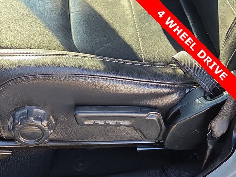 Used 2018 Jeep Wrangler Unlimited Sahara image 15