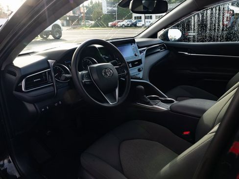 Used 2023 Toyota Camry LE image 19