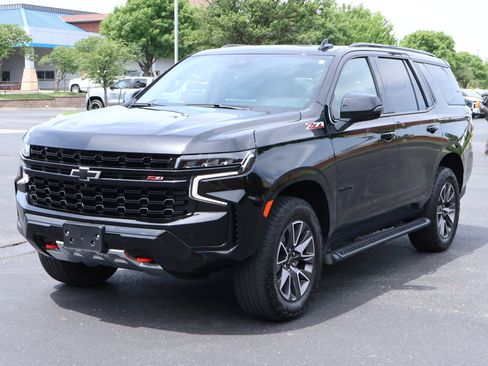 Used 2024 Chevrolet Tahoe Z71 w/ Z71 Off-Road Package AWD/4WD image 35