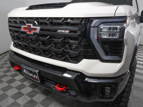 Used 2026 Chevrolet Silverado 2500 ZR2 AWD/4WD image 26