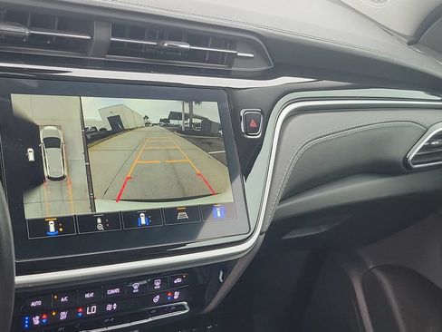 Used 2023 Chevrolet Bolt EUV Premier w/ Sun & Sound Package FWD image 18