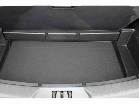 Used 2022 Ford Explorer XLT w/ Equipment Group 202A image 31