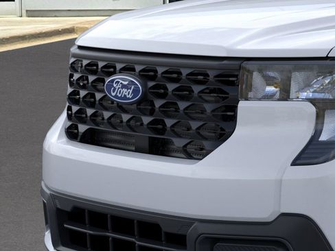 New 2025 Ford Maverick XLT image 18