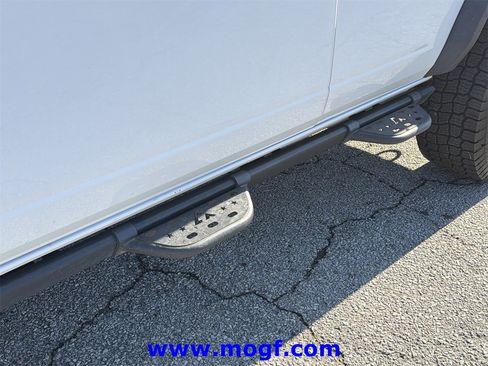 Used 2023 Ford Bronco Badlands image 35