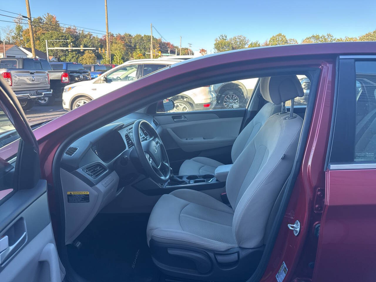 Used 2017 Hyundai Sonata SE FWD image 13