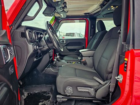 Certified 2022 Jeep Wrangler Willys image 11