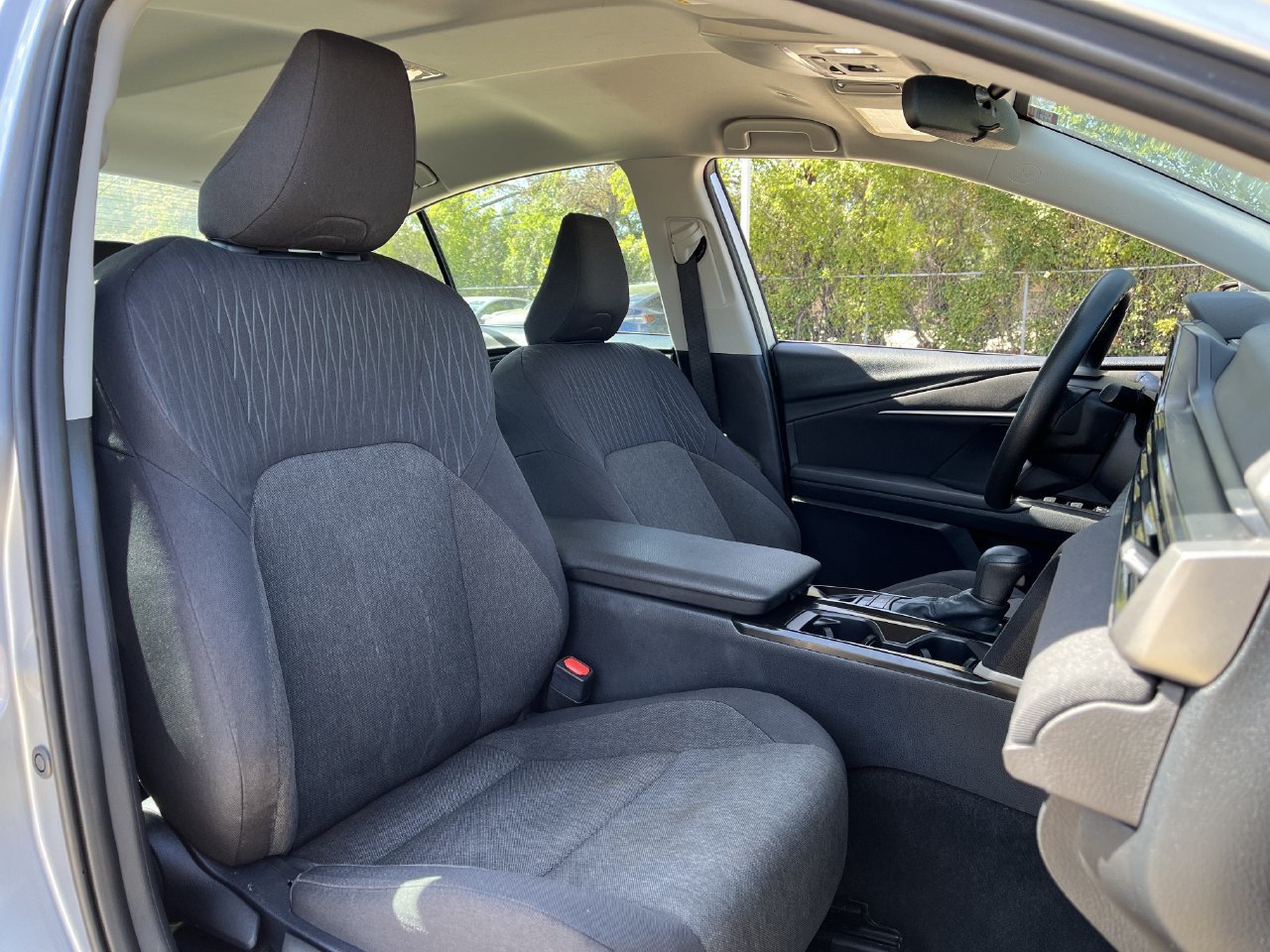 Used 2025 Toyota Camry LE FWD image 24