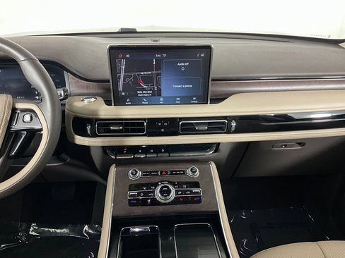 Certified 2024 Lincoln Aviator Reserve w/ Jet Package image 12