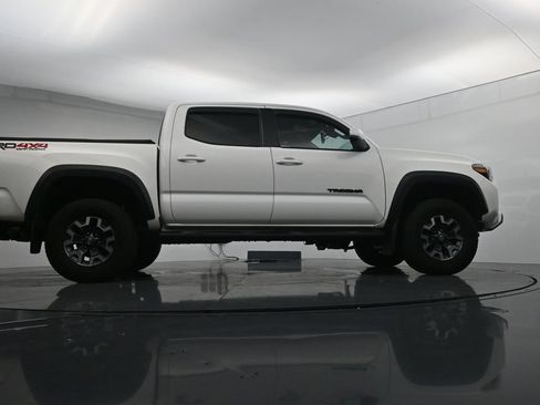 Used 2023 Toyota Tacoma TRD Off-Road AWD/4WD image 38