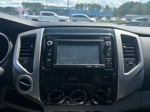 Used 2014 Toyota Tacoma 4x4 Double Cab w/ TRD Sport Package image 15