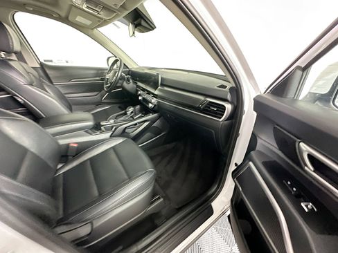 Used 2025 Kia Telluride S image 33