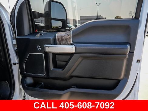 Used 2018 Ford F250 Lariat w/ Lariat Value Package AWD/4WD image 19