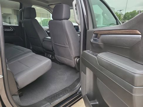 Certified 2025 Chevrolet Silverado 1500 LT AWD/4WD image 25