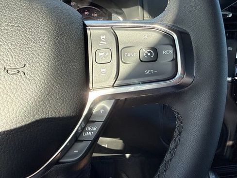 New 2026 RAM 3500 Laramie AWD/4WD image 34