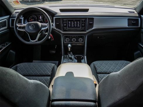 Used 2020 Volkswagen Atlas Cross Sport S image 24