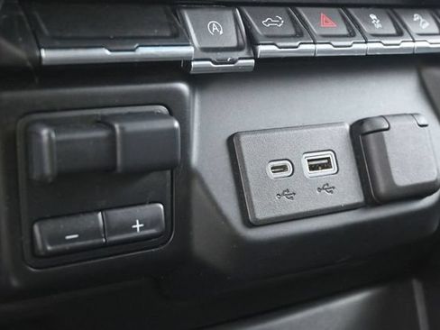 Used 2020 Chevrolet Silverado 1500 RST AWD/4WD image 27
