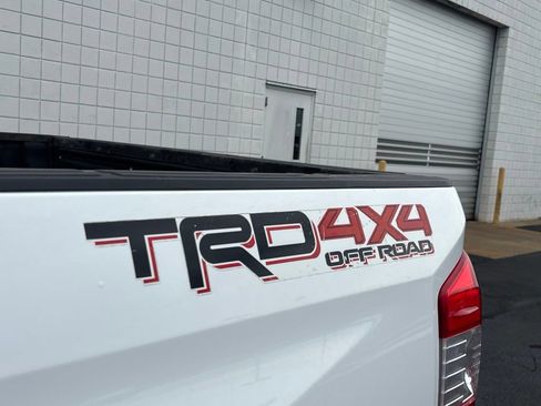 Used 2016 Toyota Tundra SR5 w/ TRD Off Road Package AWD/4WD image 32
