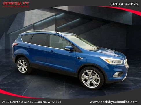 Used 2017 Ford Escape Titanium w/ Equipment Group 301A AWD/4WD image 8