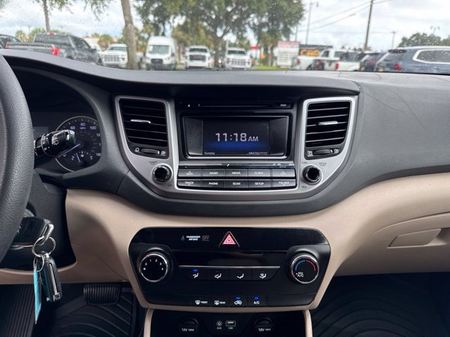 Used 2017 Hyundai Tucson SE w/ SE Popular Package 02 FWD image 25