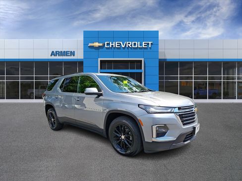 Used 2023 Chevrolet Traverse LT AWD/4WD image 4