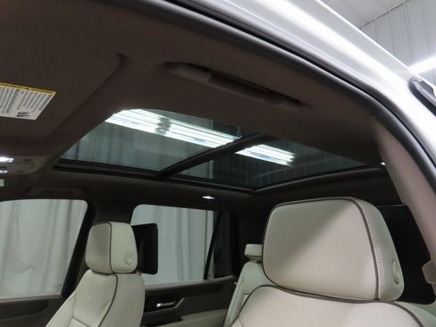 Used 2025 GMC Yukon Denali w/ Denali Reserve Package image 28