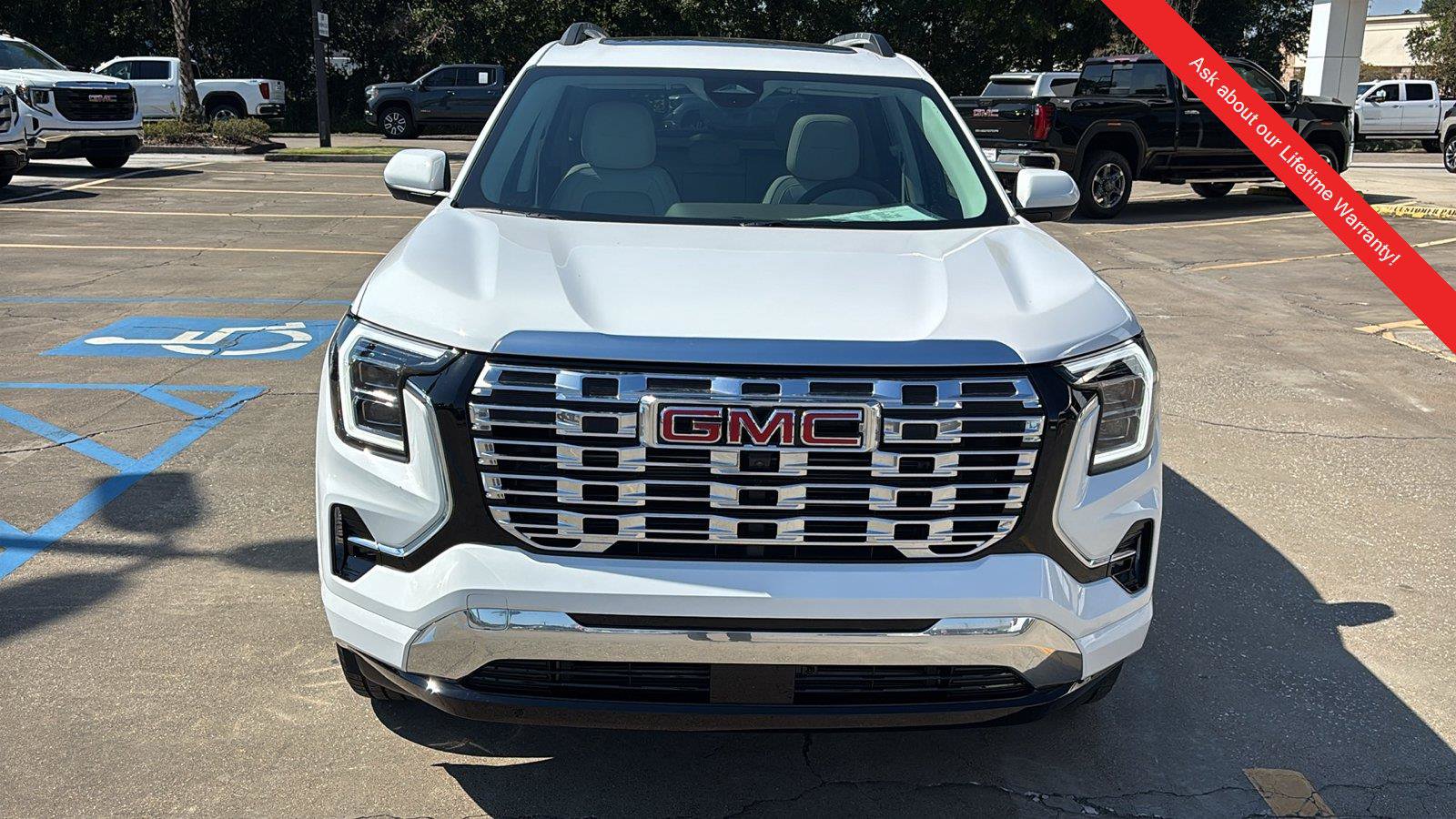 New 2027 GMC Terrain Denali w/ LPO, Floor Liner Package AWD/4WD image 2