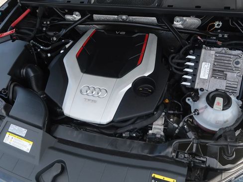 Used 2019 Audi SQ5 Prestige w/ Prestige Package AWD/4WD image 45