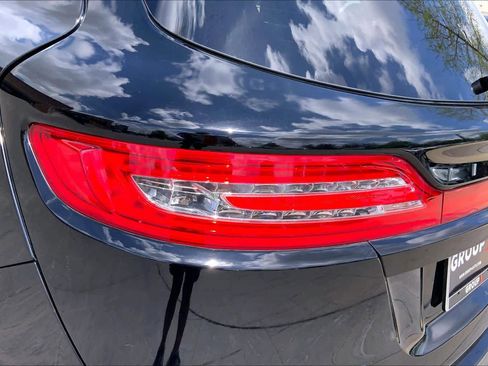 Used 2018 Lincoln MKC Premiere image 28