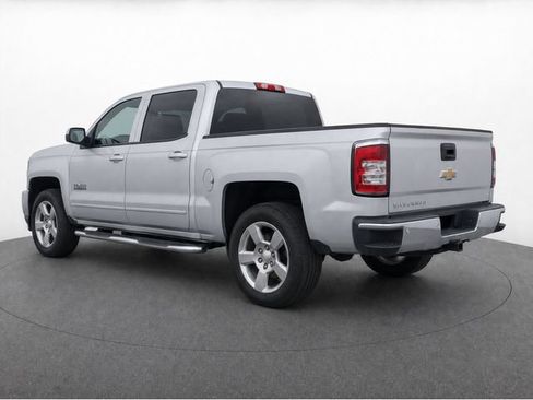 Used 2018 Chevrolet Silverado 1500 LT w/ Texas Edition RWD image 3