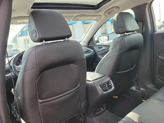 Used 2024 Chevrolet Malibu LT FWD image 11