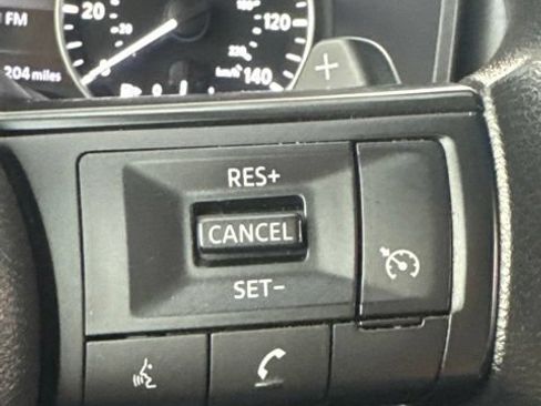 Certified 2023 Nissan Rogue S FWD image 2