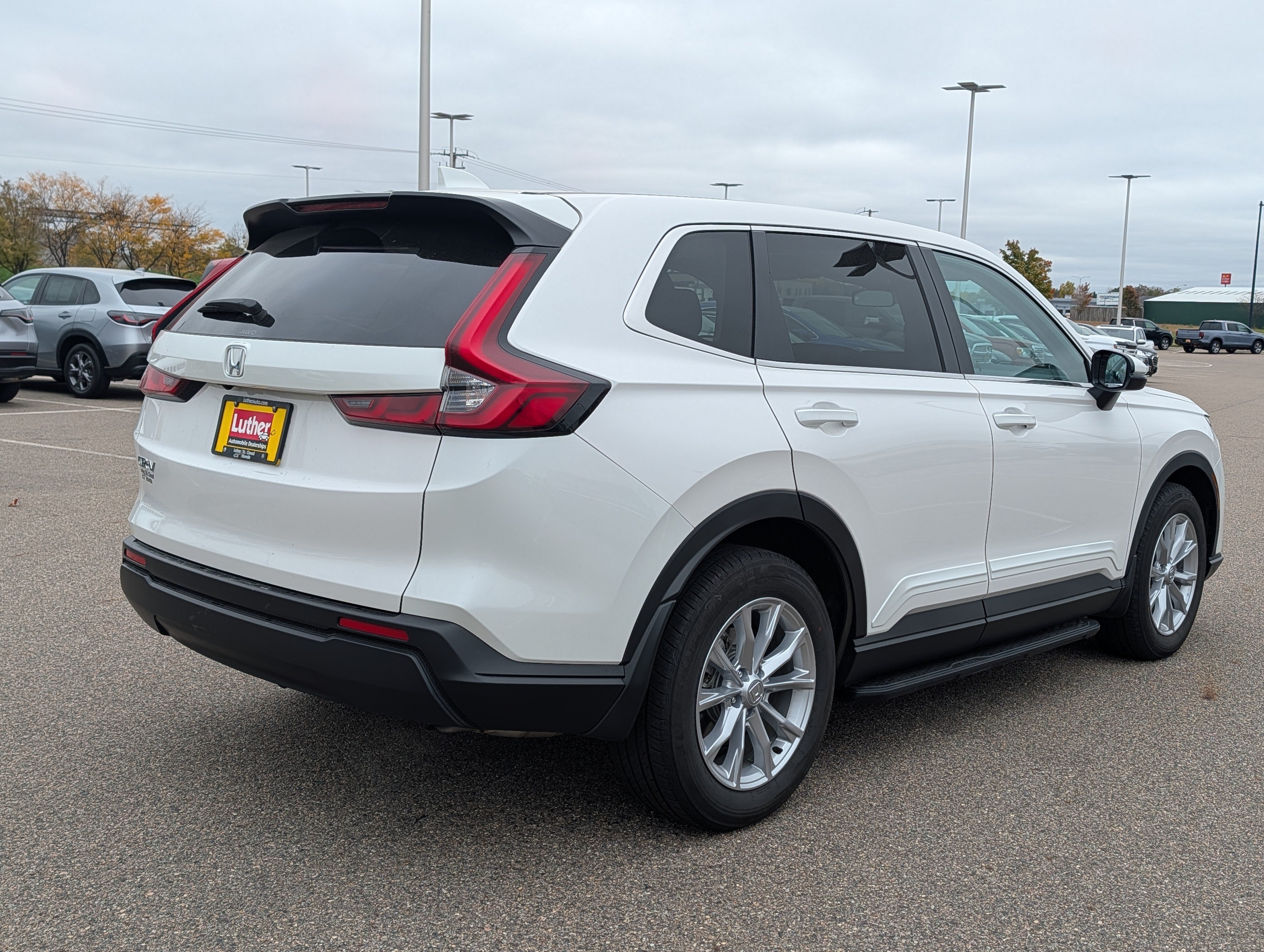 Used 2024 Honda CR-V EX image 4