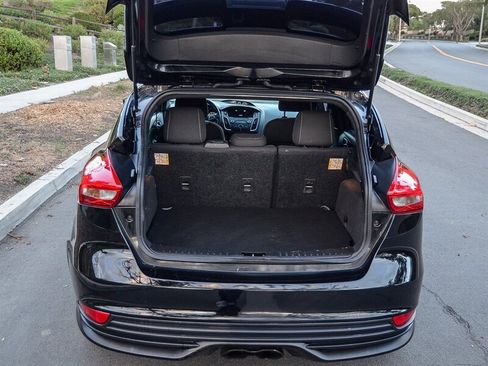 Used 2016 Ford Focus ST image 27