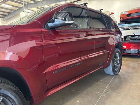 Used 2019 Jeep Grand Cherokee Limited X image 37