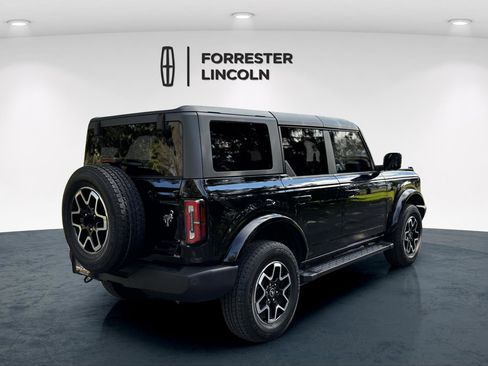 Used 2023 Ford Bronco Outer Banks image 5