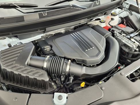 New 2026 Chevrolet Traverse LT w/ Midnight/Sport Edition FWD image 12