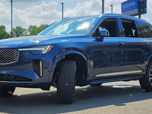 New 2026 Volvo XC90 B6 Plus w/ Protection Package Premier image 6